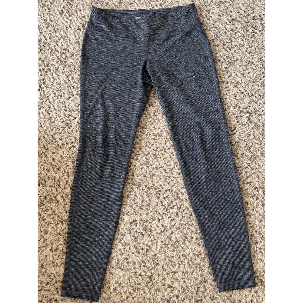 Old Navy Active Striped Leggings